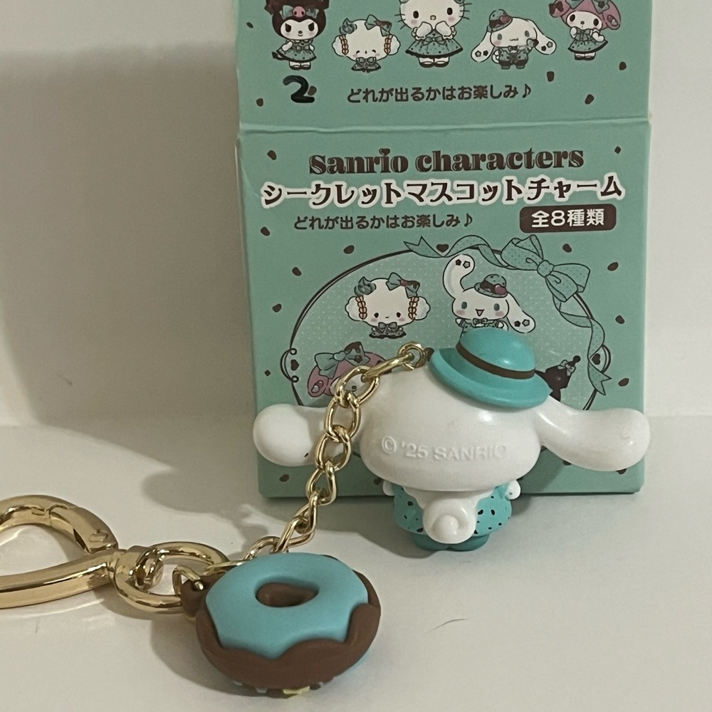 Cinnamoroll Chocolate Mint Blind Box Figure - Picture 3 of 7